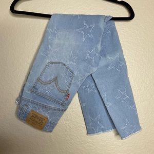 Levis Ankle Girlfriend Light Wash Star Distressing Jeans Size 12R